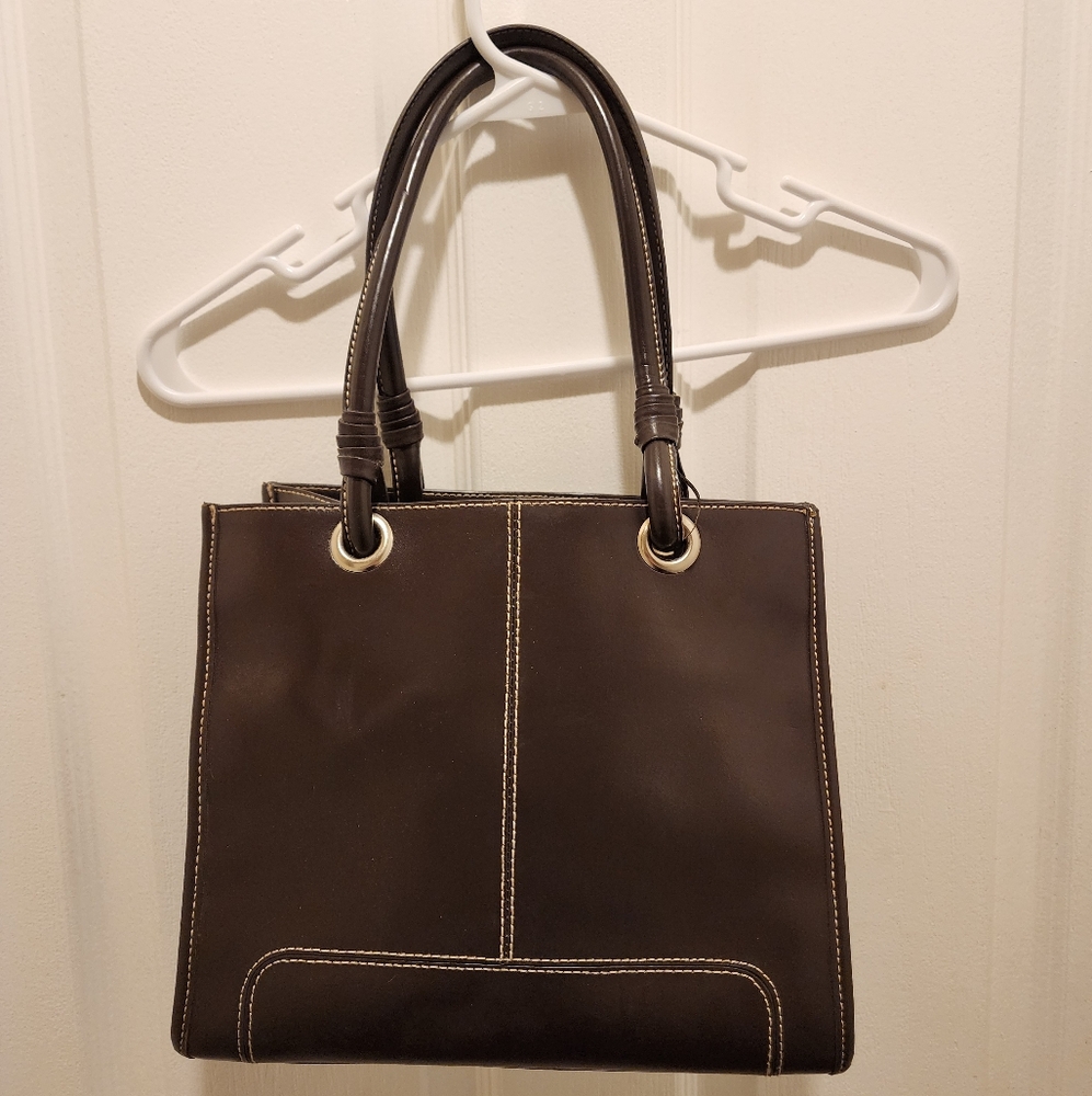 Wilson's Leather Classic Brown Purse *p799.14